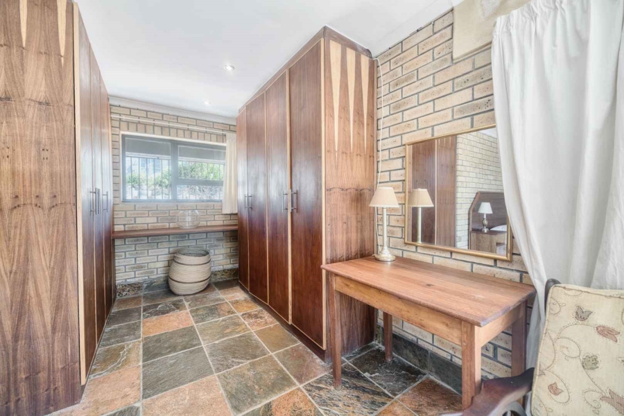 4 Bedroom Property for Sale in Pearly Beach Western Cape